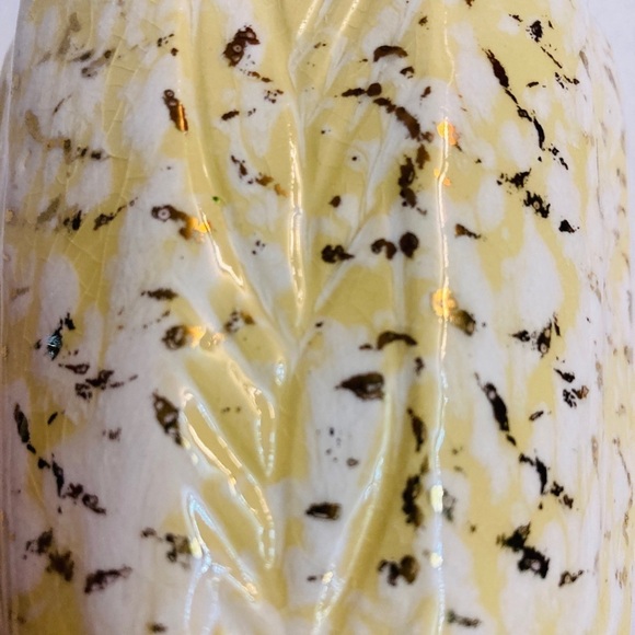 Savoy China art pottery vase footed urn shape 7.5" yellow  w/white gold splatter - Picture 3 of 5